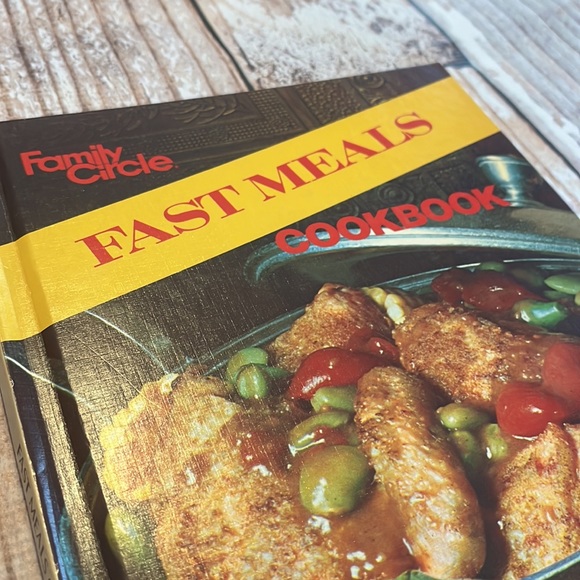 Family Circle Fast Meals Cook Book - Picture 2 of 10